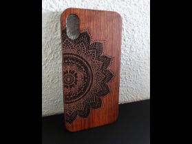 Gegraveerd telefoonhoesje iPhone X | Echt hout | Bloemdesign